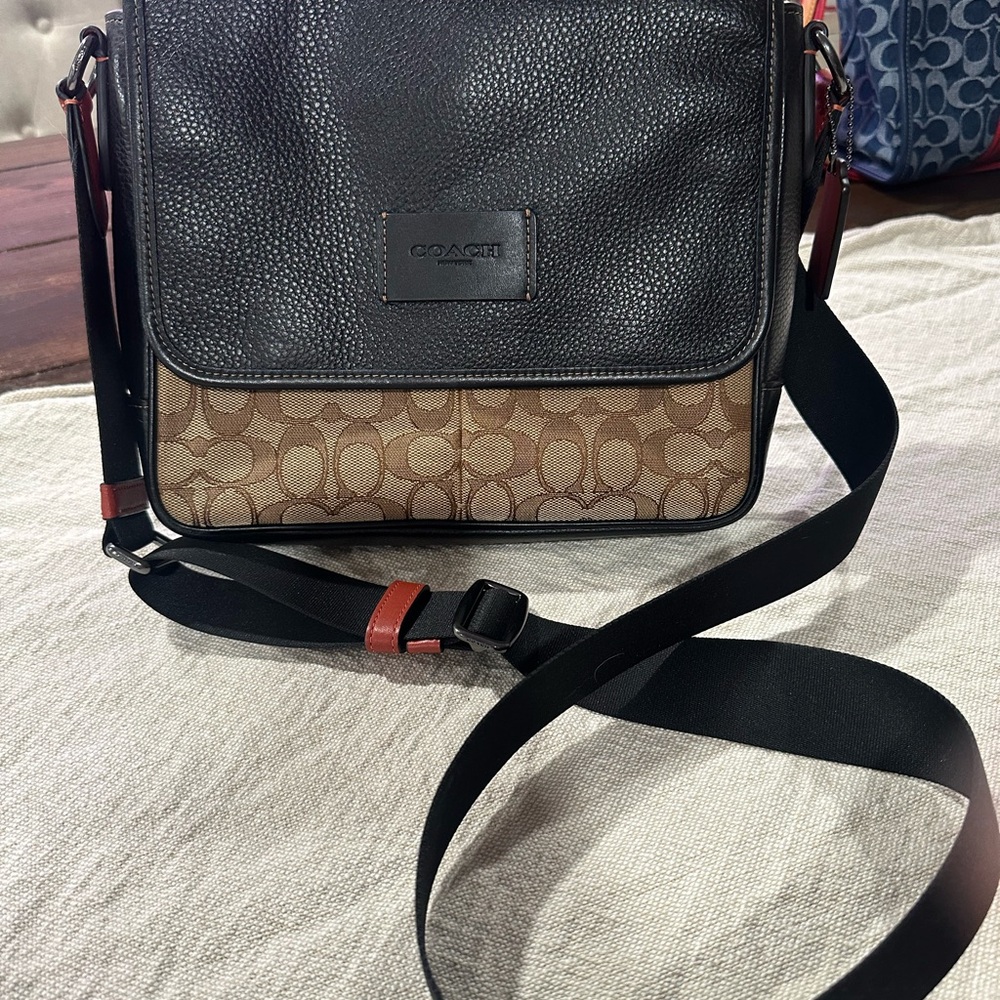 Coach Black and Tan Men's Messenger Bag